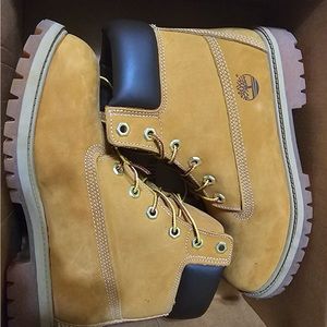 Youth size 6 boots Timberlands- women’s size 8.